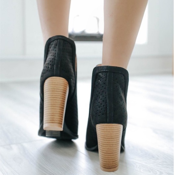 PERFORATED PEEP TOE BOOTIE - Picture 5 of 8